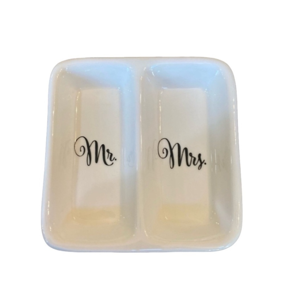 Mr. & Mrs. Ring holders. White with black lettering.